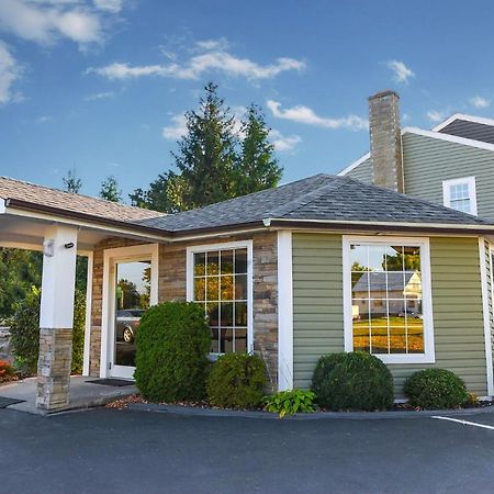 Capital Inn And Suites Rensselaer Bagian luar foto