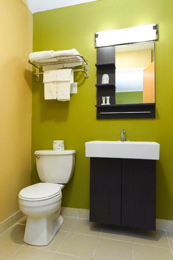 Capital Inn And Suites Rensselaer Bagian luar foto
